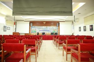 Auditorium & Aula Utama FIB UNS untuk Konferensi Internasional dan Promosi Doktor