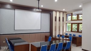 Smart Classroom & Ruang Diskusi Doktoral FIB UNS