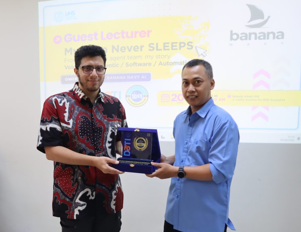 Startika UNS dan banana navy Omer